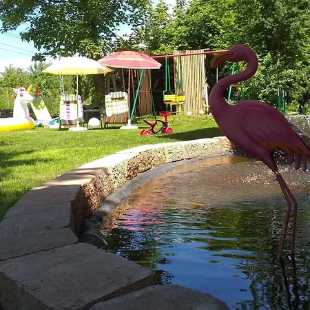 House With Big Garden, 5 Min To Allianz Arena شقة ميونيخ