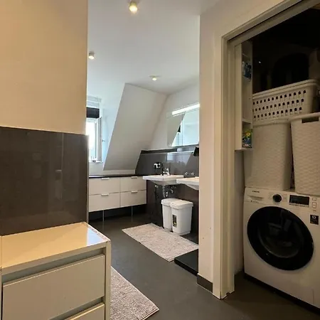 House With Big Garden, 5 Min To Allianz Arena Apartman