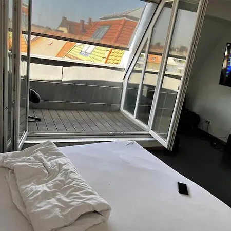 House With Big Garden, 5 Min To Allianz Arena